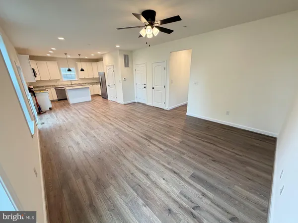 $569,990 | 725 220th Street, Pasadena, MD 21122