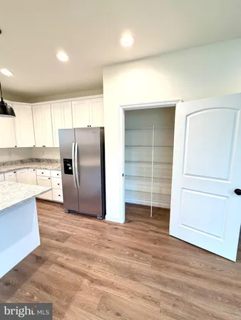 $569,990 | 725 220th Street, Pasadena, MD 21122
