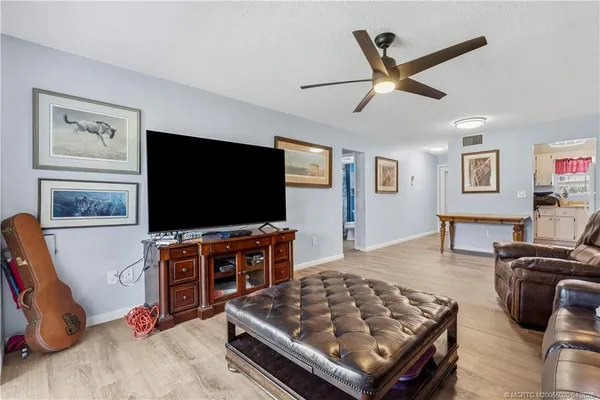 $94,900 | 1949 Southwest Palm City Road, Unit 25C, Stuart, FL 34994