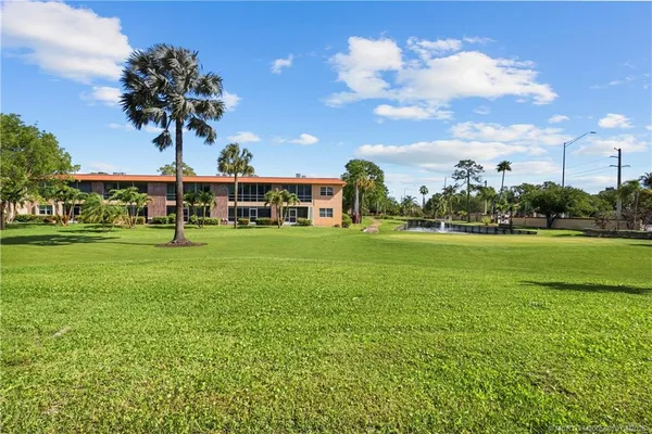 $94,900 | 1949 Southwest Palm City Road, Unit 25C, Stuart, FL 34994