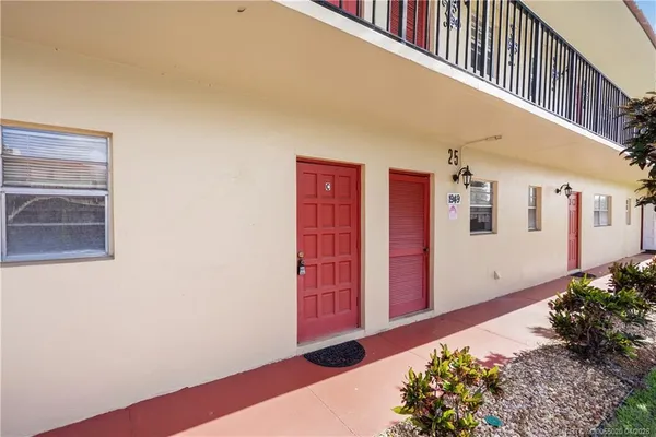 $94,900 | 1949 Southwest Palm City Road, Unit 25C, Stuart, FL 34994