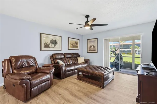 $94,900 | 1949 Southwest Palm City Road, Unit 25C, Stuart, FL 34994