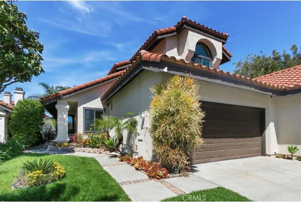 $985,000 | 6250 East Quartz Lane, Anaheim Hills, CA 92807