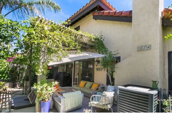 $985,000 | 6250 East Quartz Lane, Anaheim Hills, CA 92807