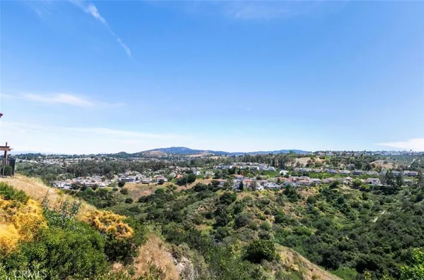 $985,000 | 6250 East Quartz Lane, Anaheim Hills, CA 92807