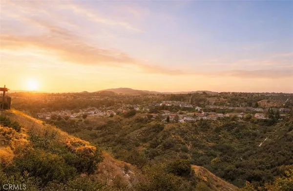 $985,000 | 6250 East Quartz Lane, Anaheim Hills, CA 92807