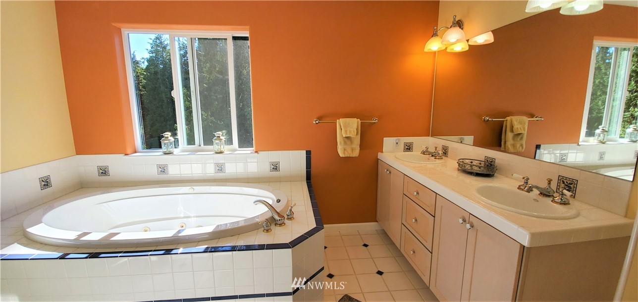 5216 Mapleglen Road Langley, WA 98260 - Photo 8 of 21