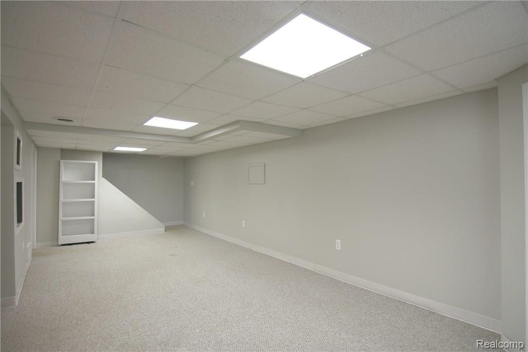 471 West Maryknoll Road Rochester, MI 48309 - Photo 26 of 33 View 1 of Finished Basement