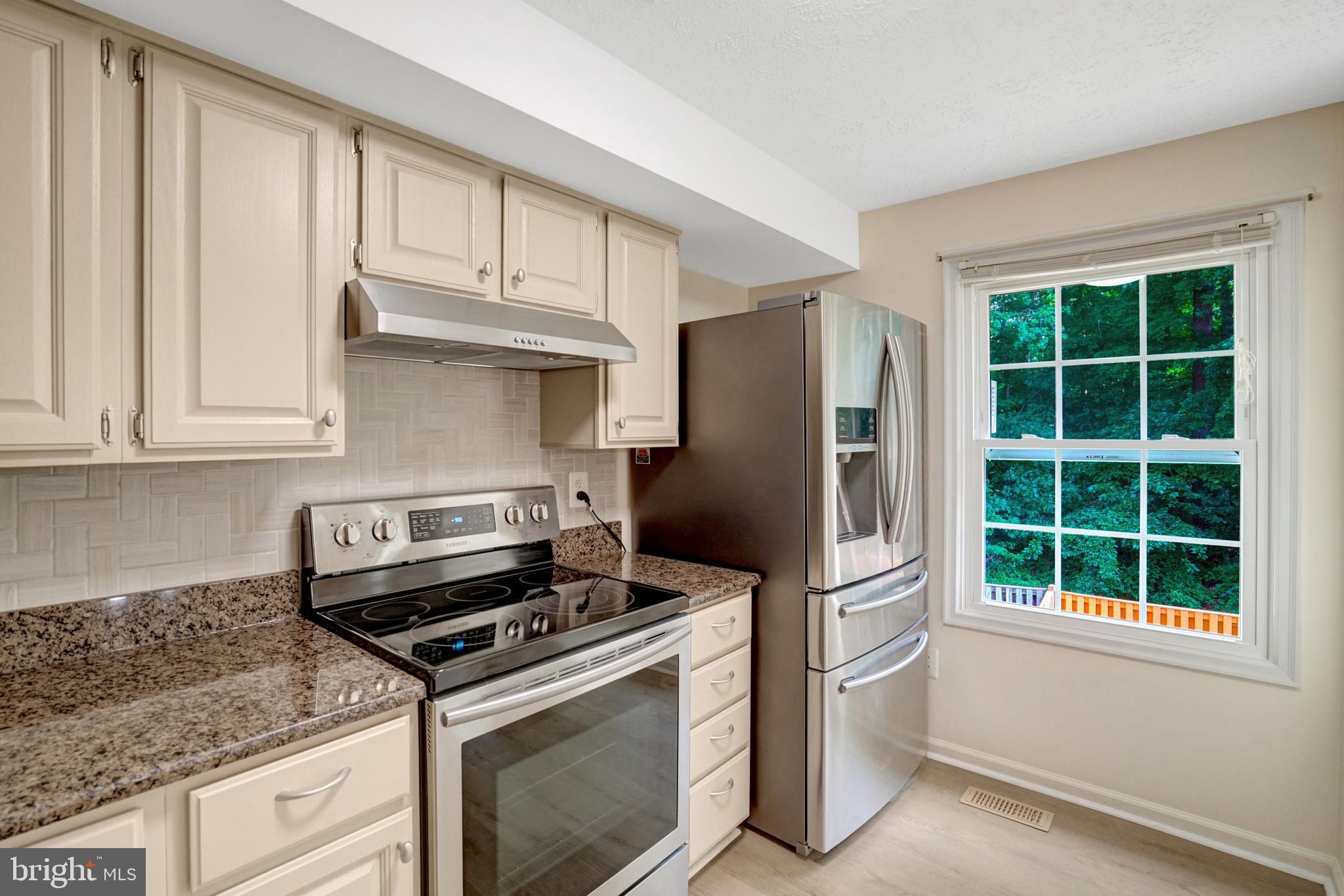 7516 Aspenpark Road Lorton, VA 22079 - Photo 14 of 58
