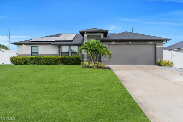 $3,100 | 1915 Northeast 20th Avenue, Cape Coral, FL 33909