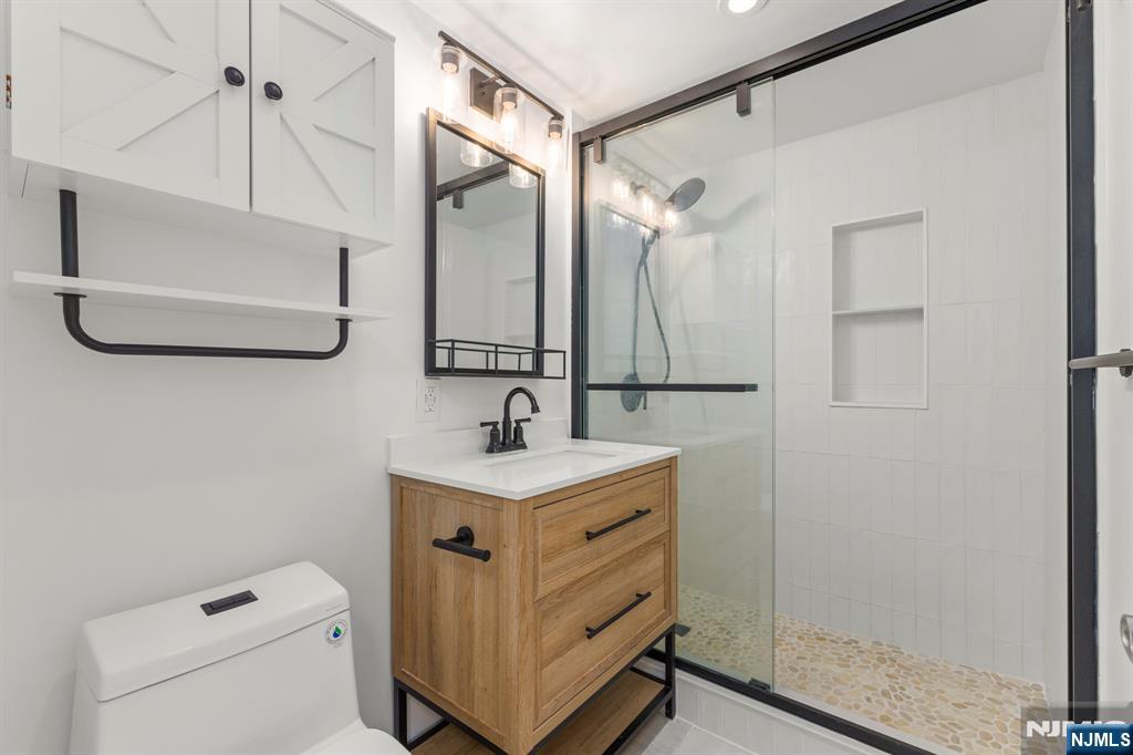 1203 River Road, Unit 10L Edgewater, NJ 07020 - Photo 20 of 26