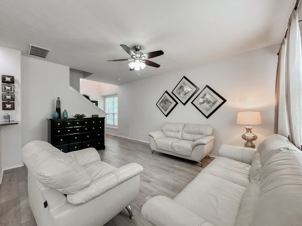 3 Fairlee Court Magnolia, TX 77354 - Photo 7 of 29