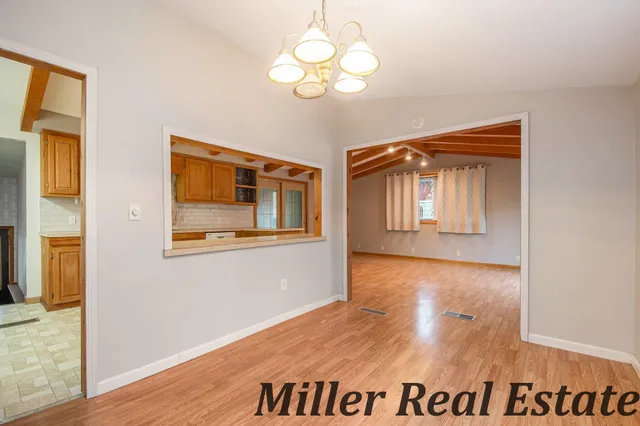 $229,900 | 926 North Washington Street, Lowell, MI 49331