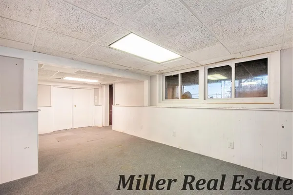 $225,000 | 926 North Washington Street, Lowell, MI 49331
