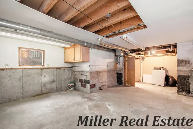 $229,900 | 926 North Washington Street, Lowell, MI 49331