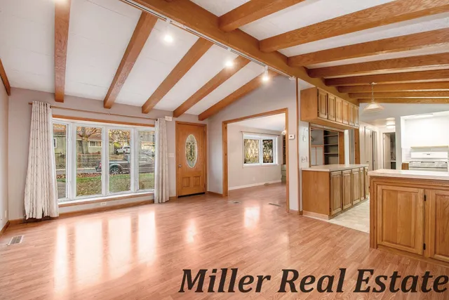 $229,900 | 926 North Washington Street, Lowell, MI 49331