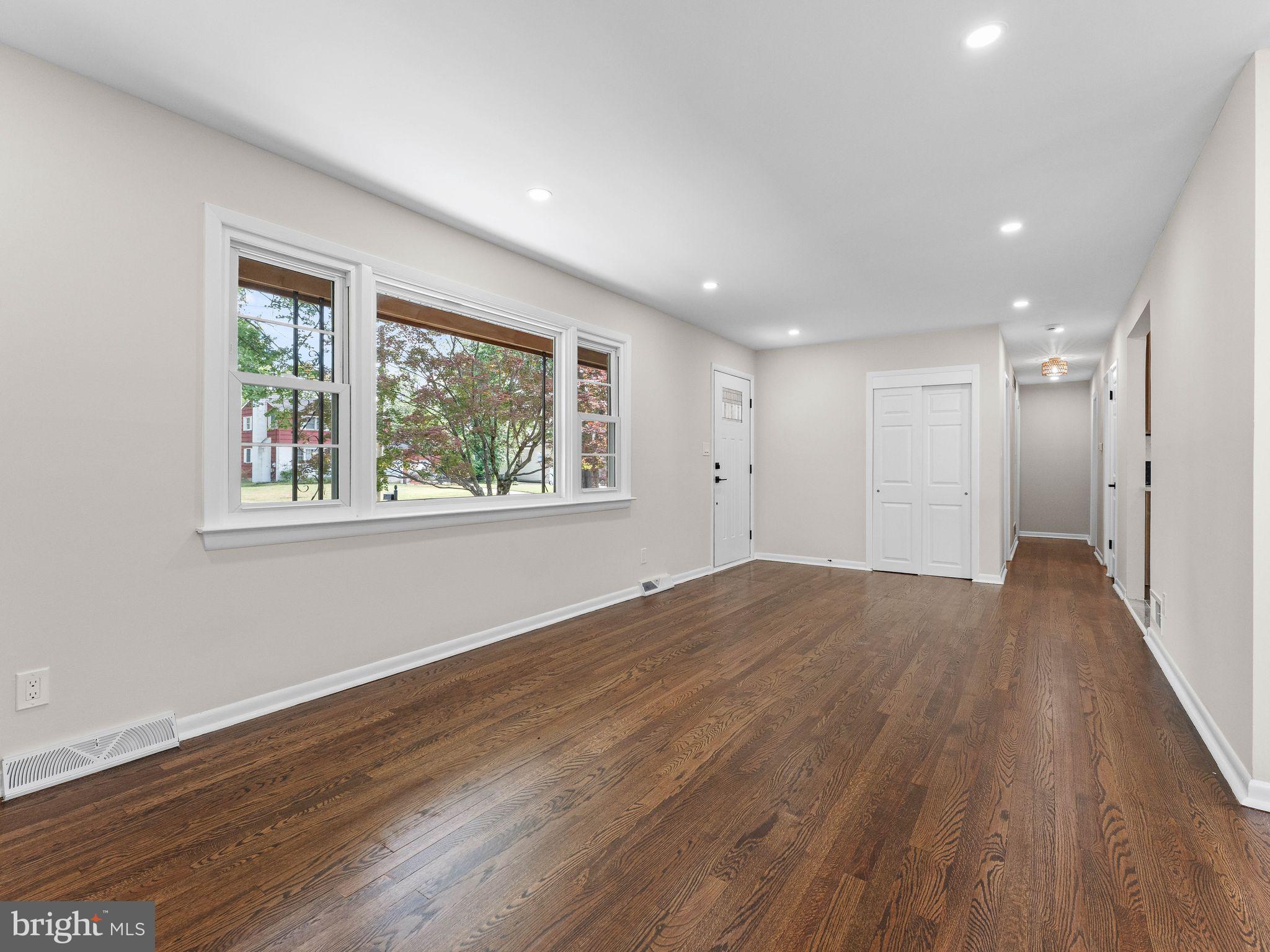 20 Rockland Road Ewing, NJ 08638 - Photo 6 of 27