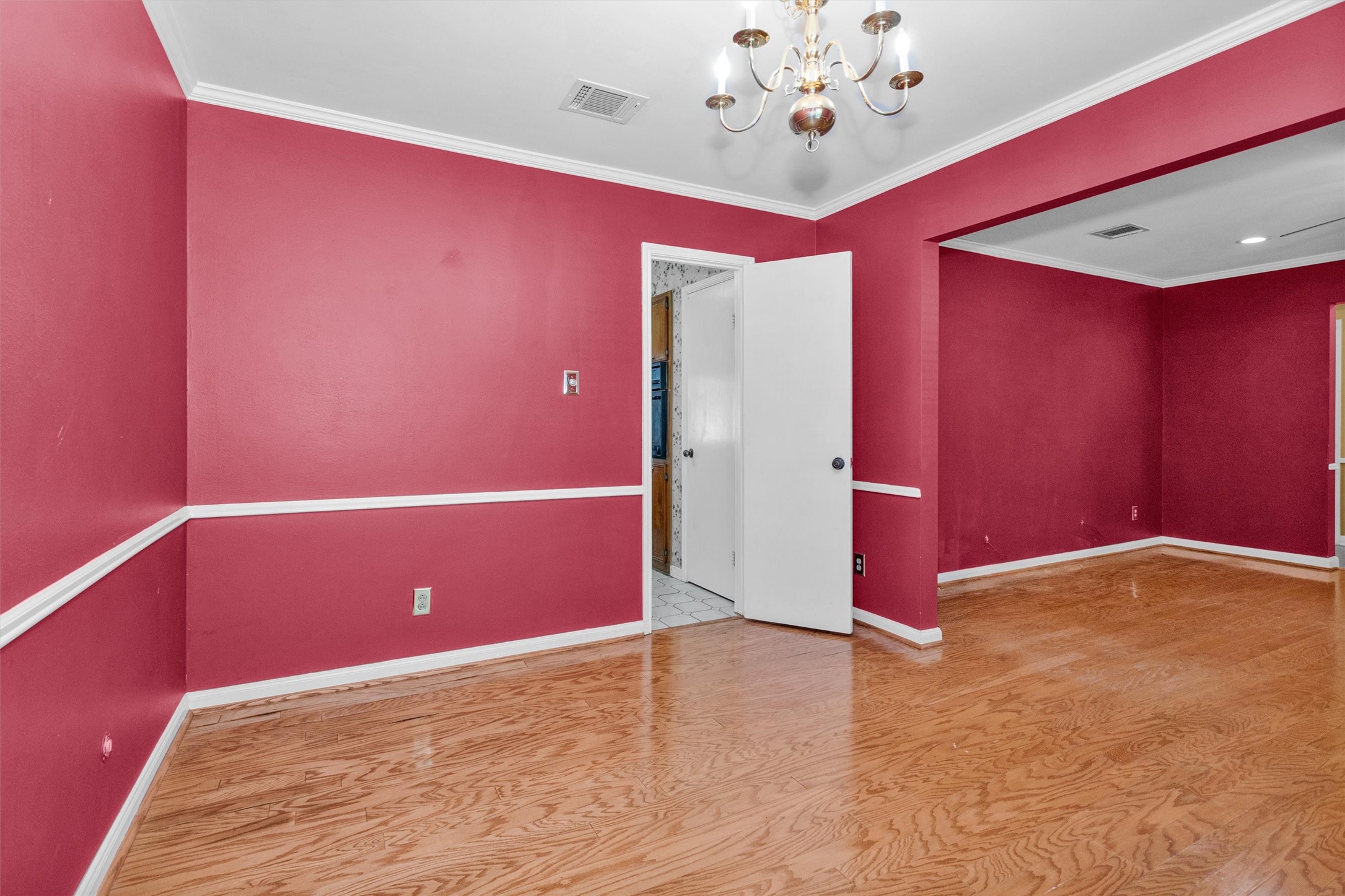 2531 Hollow Hook Road Houston, TX 77080 - Photo 12 of 45 Gallery Image 12