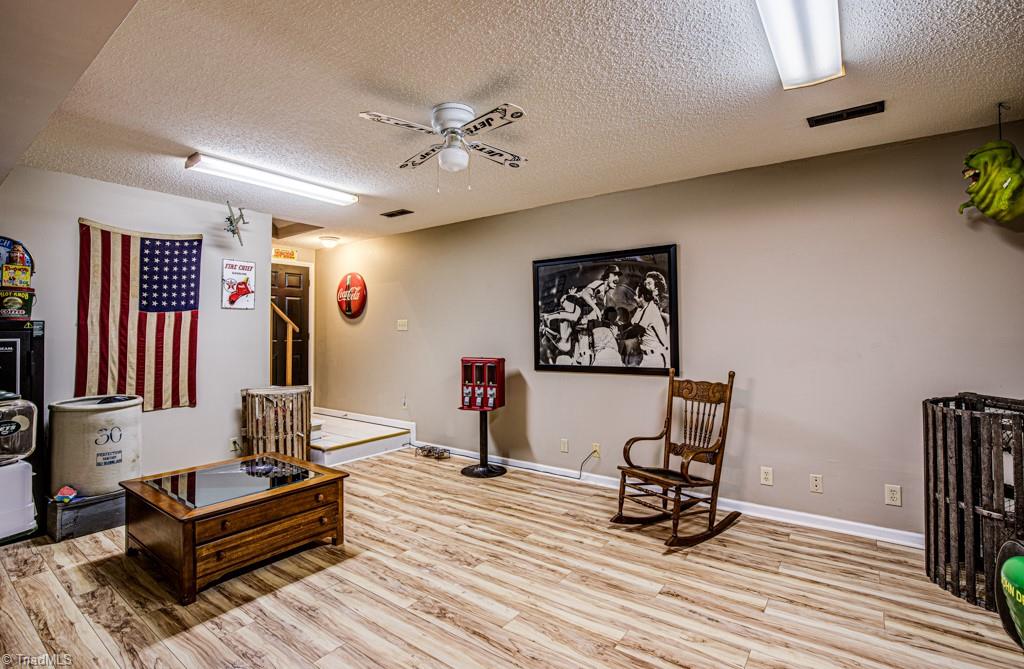 177 Hunters Ridge Road Winston-Salem, NC 27103 - Photo 29 of 44 Gallery Image 29