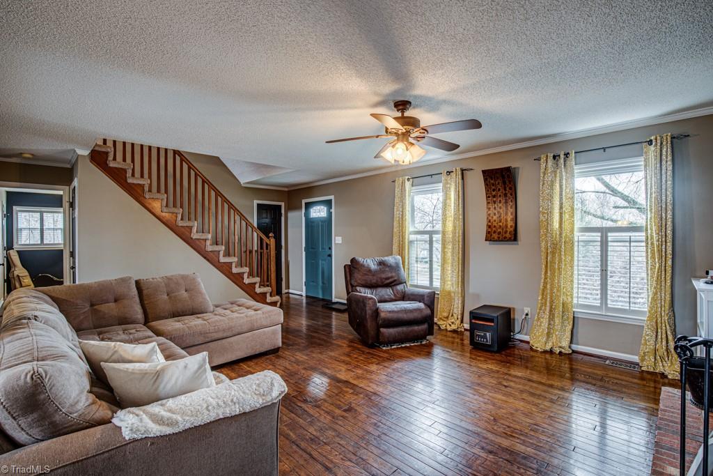 177 Hunters Ridge Road Winston-Salem, NC 27103 - Photo 4 of 44 Gallery Image 4