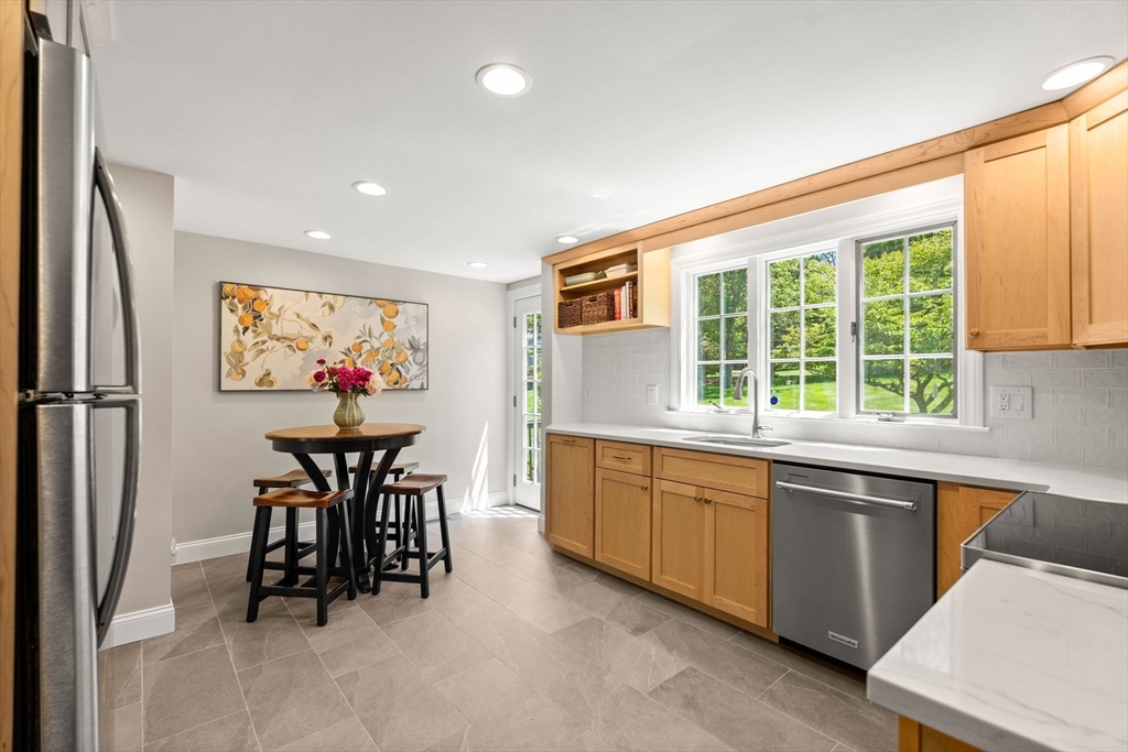 1 Burnham Road Wenham, MA 01984 - Photo 5 of 42 Gallery Image 5