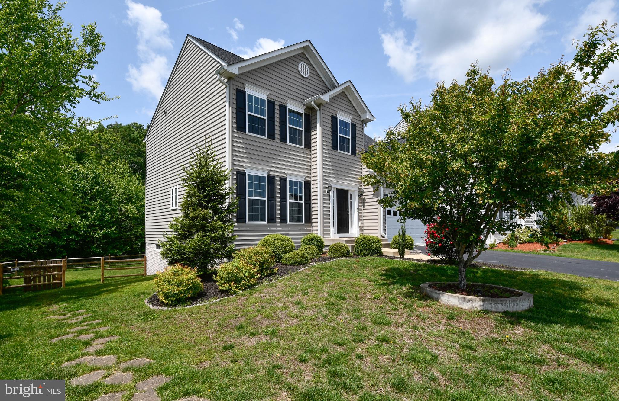 5214 Longbow Road King George, VA 22485 - Photo 5 of 56 Gorgeous landscaping