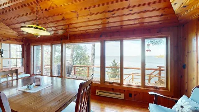 $539,000 | 12418 Rock Point Drive, Kabetogama, MN 56669