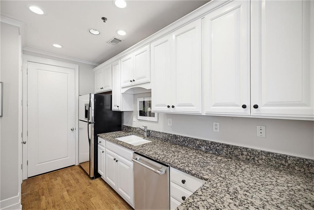 1717 North Decatur Road, Unit 114 Atlanta, GA 30307 - Photo 10 of 22