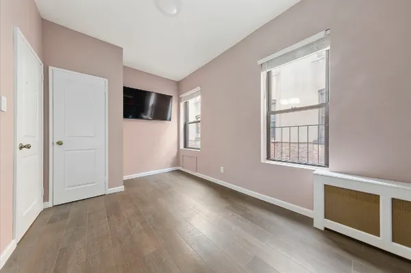 $3,000 | 4 West 101st Street, Unit 53 | Upper West Side
