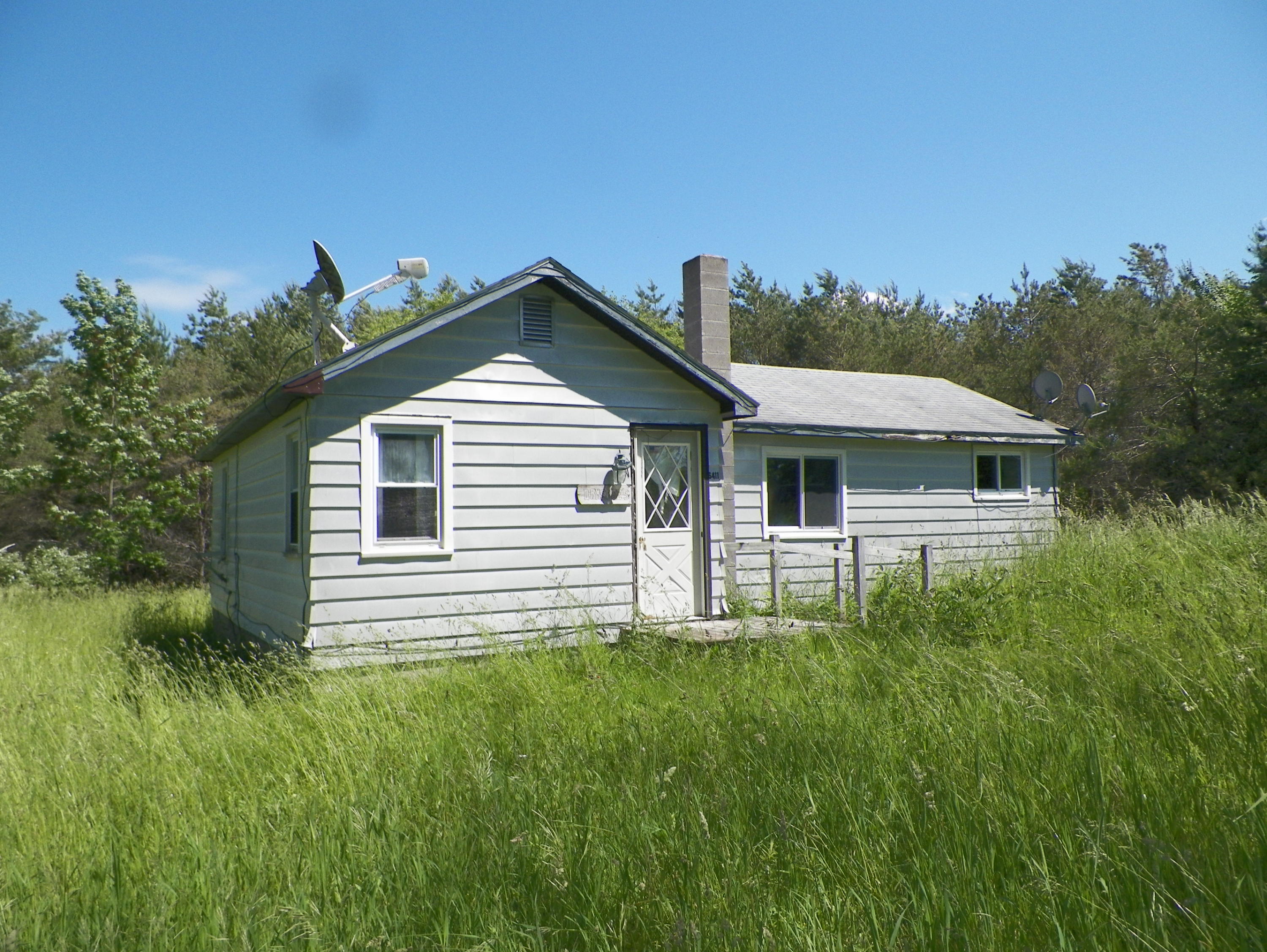 6411 Cross Road Afton, MI 49705 - Photo 1 of 20 Gallery Image 1