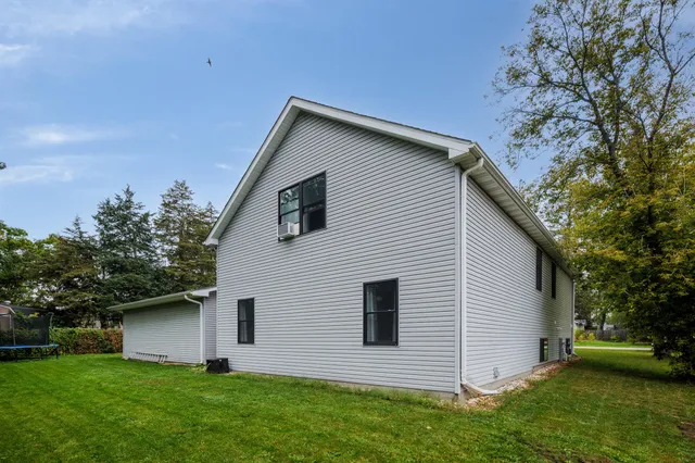 $474,900 | 24423 66th Street, Paddock Lake, WI 53168