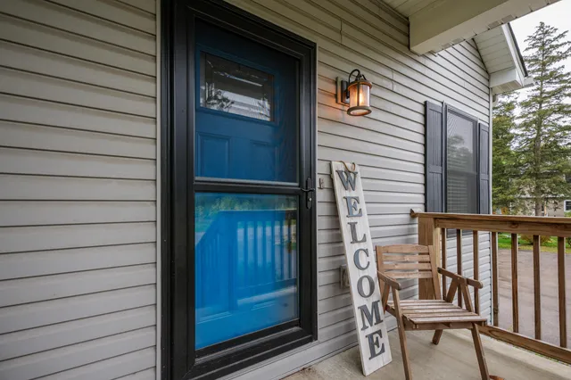 $474,900 | 24423 66th Street, Paddock Lake, WI 53168