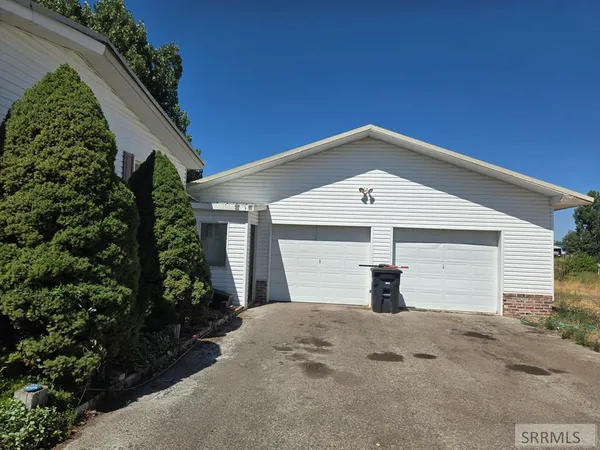 $405,000 | 371 North 1900 East, St. Anthony, ID 83445