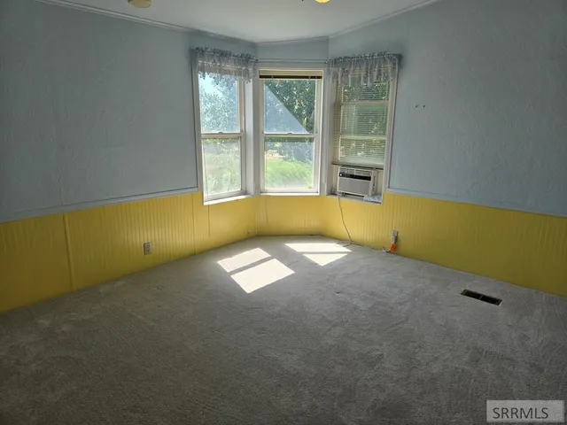 $405,000 | 371 North 1900 East, St. Anthony, ID 83445