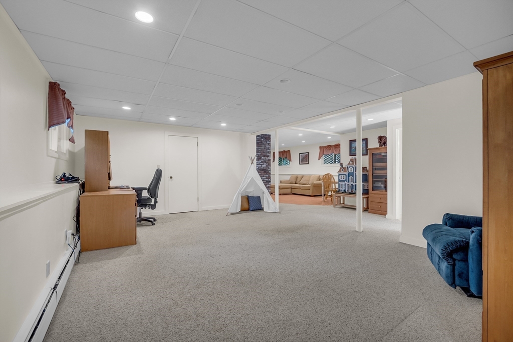 293 Taylor Road Stow, MA 01775 - Photo 31 of 42