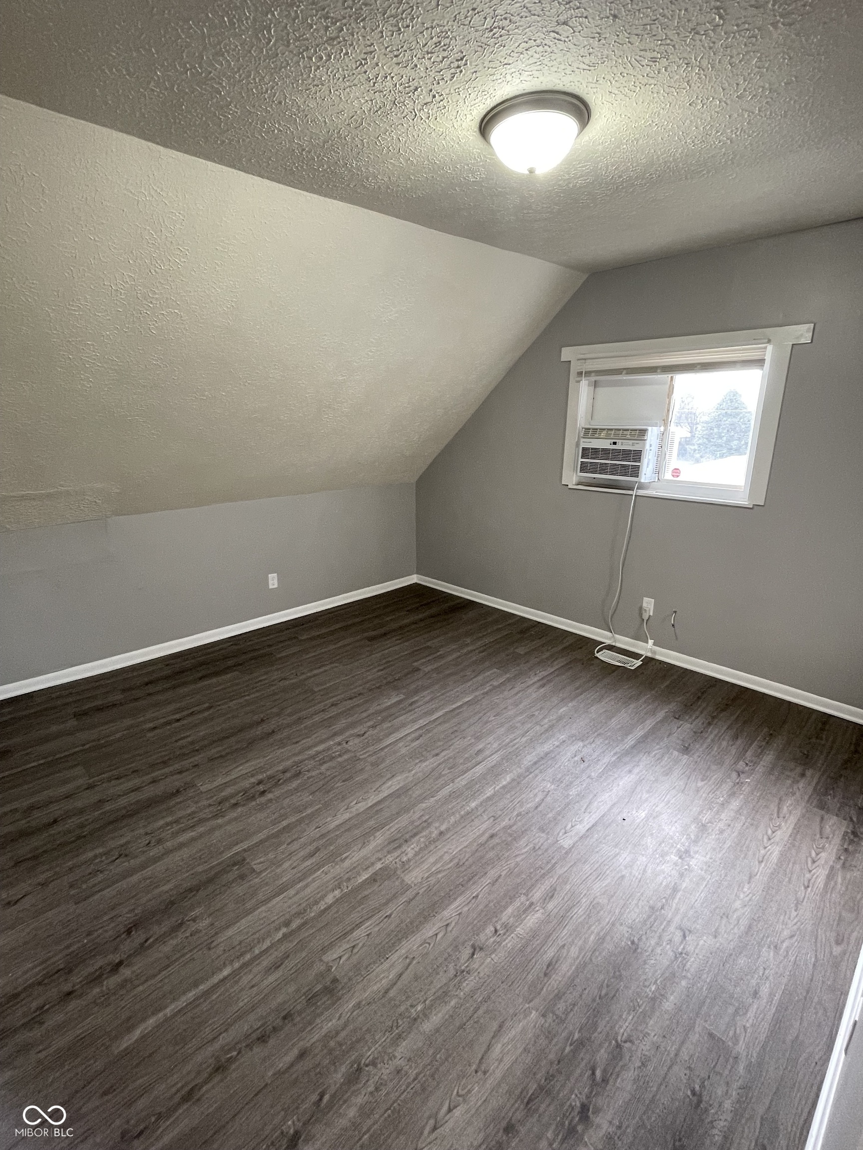 1944 Unit D Shelby Street Indianapolis, IN 46203 - Photo 4 of 13