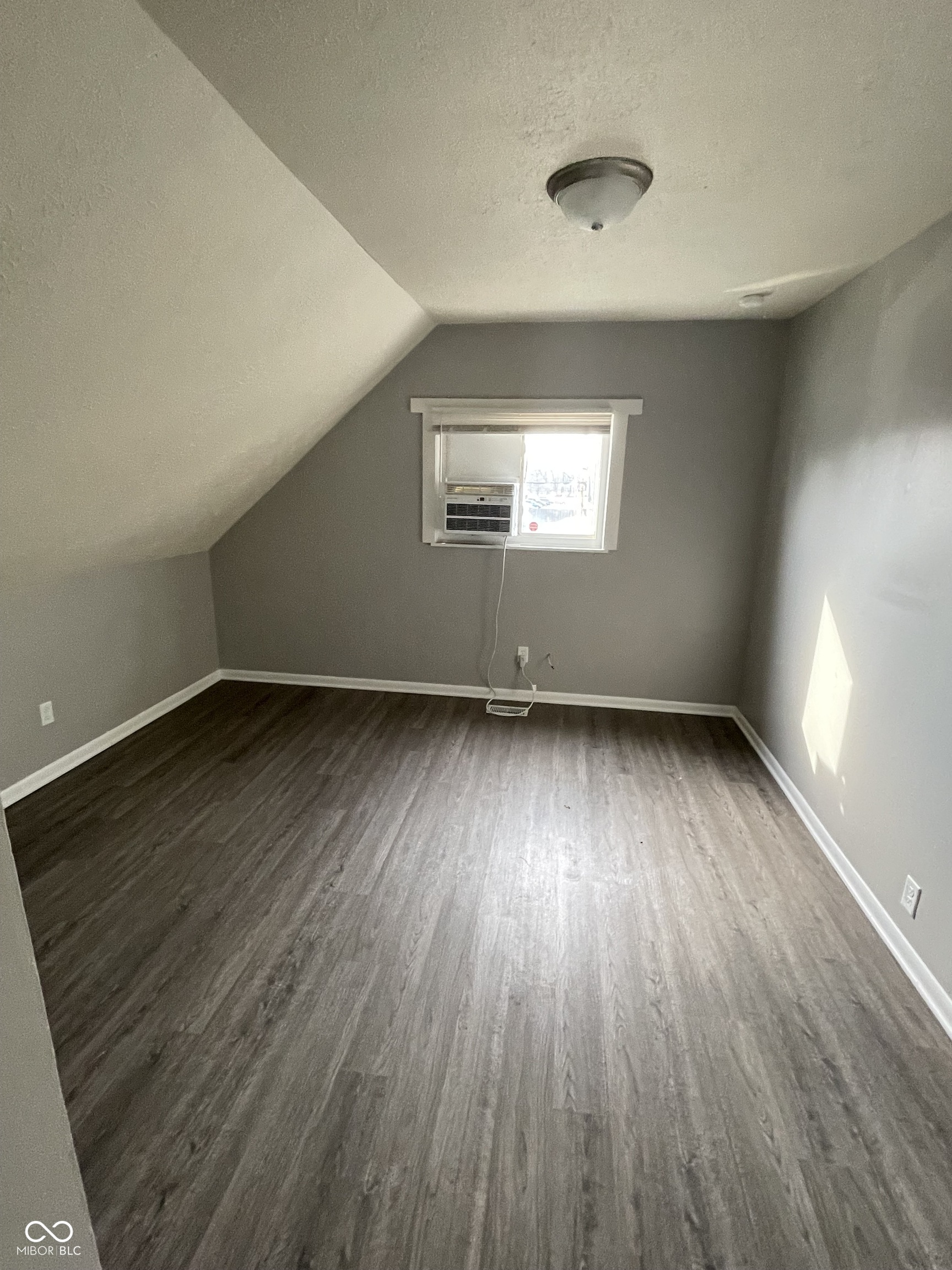 1944 Unit D Shelby Street Indianapolis, IN 46203 - Photo 10 of 13