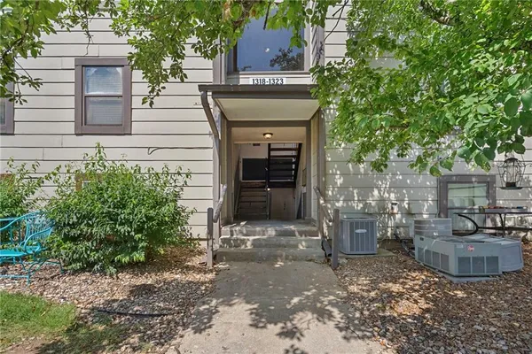 $124,000 | 1318 Westbrooke Street, Lawrence, KS 66049