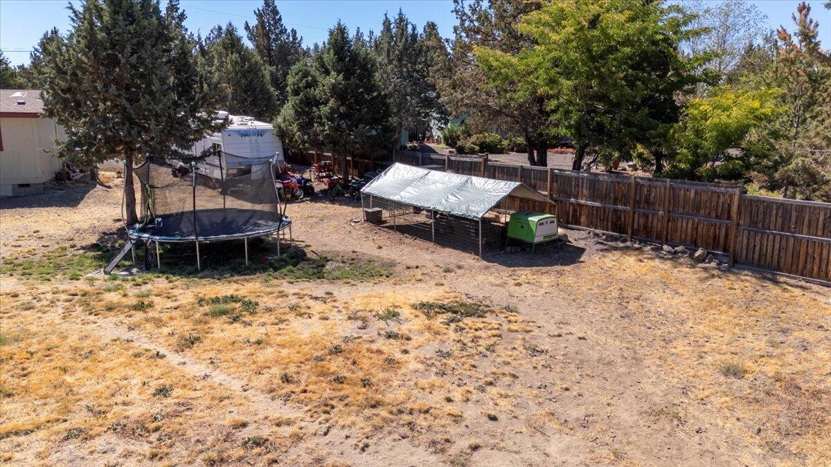 13770 Southwest Cinder Cone Loop Terrebonne, OR 97760 - Photo 26 of 41