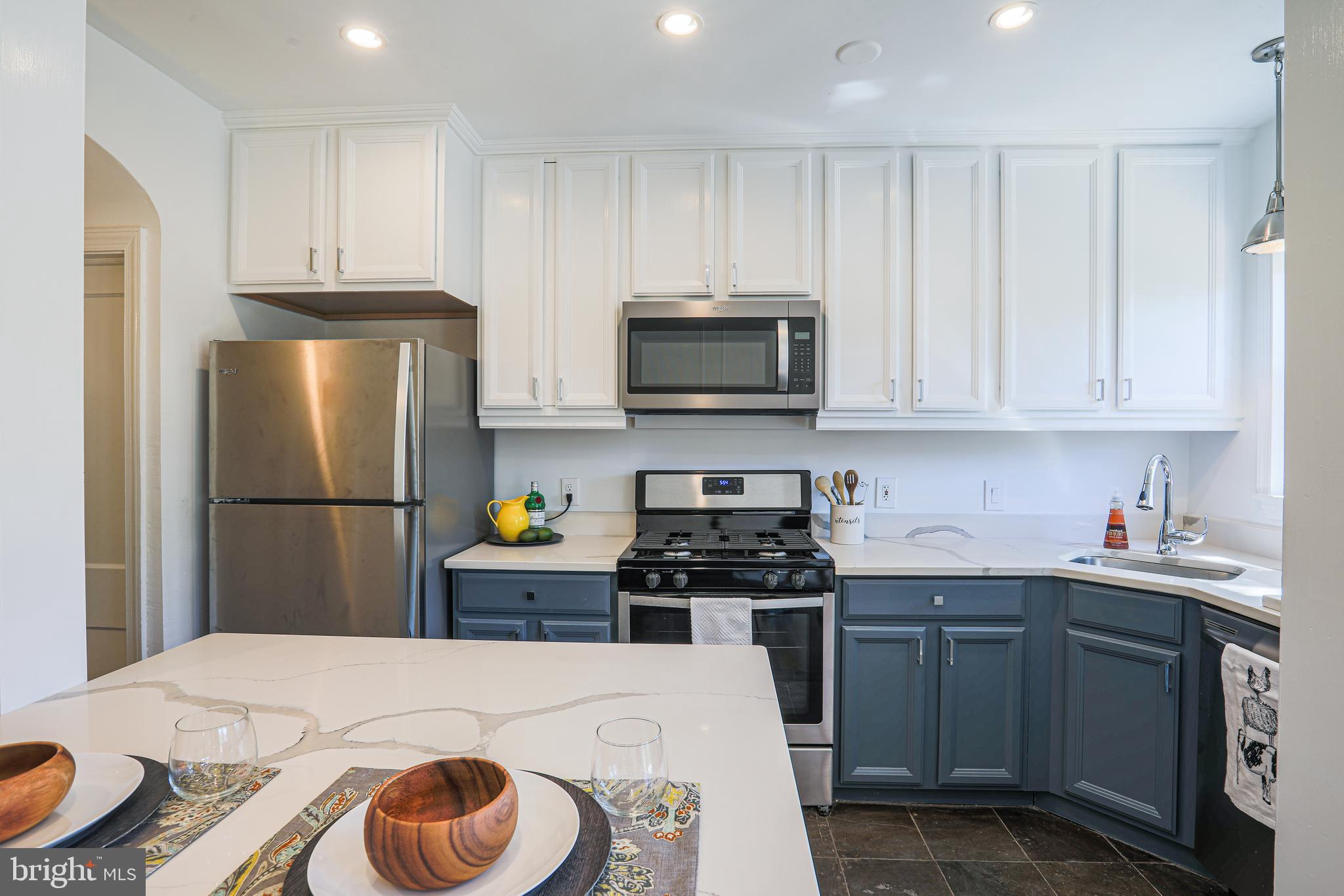 3707 Elkader Road Baltimore, MD 21218 - Photo 21 of 50 Stainless steel appliances