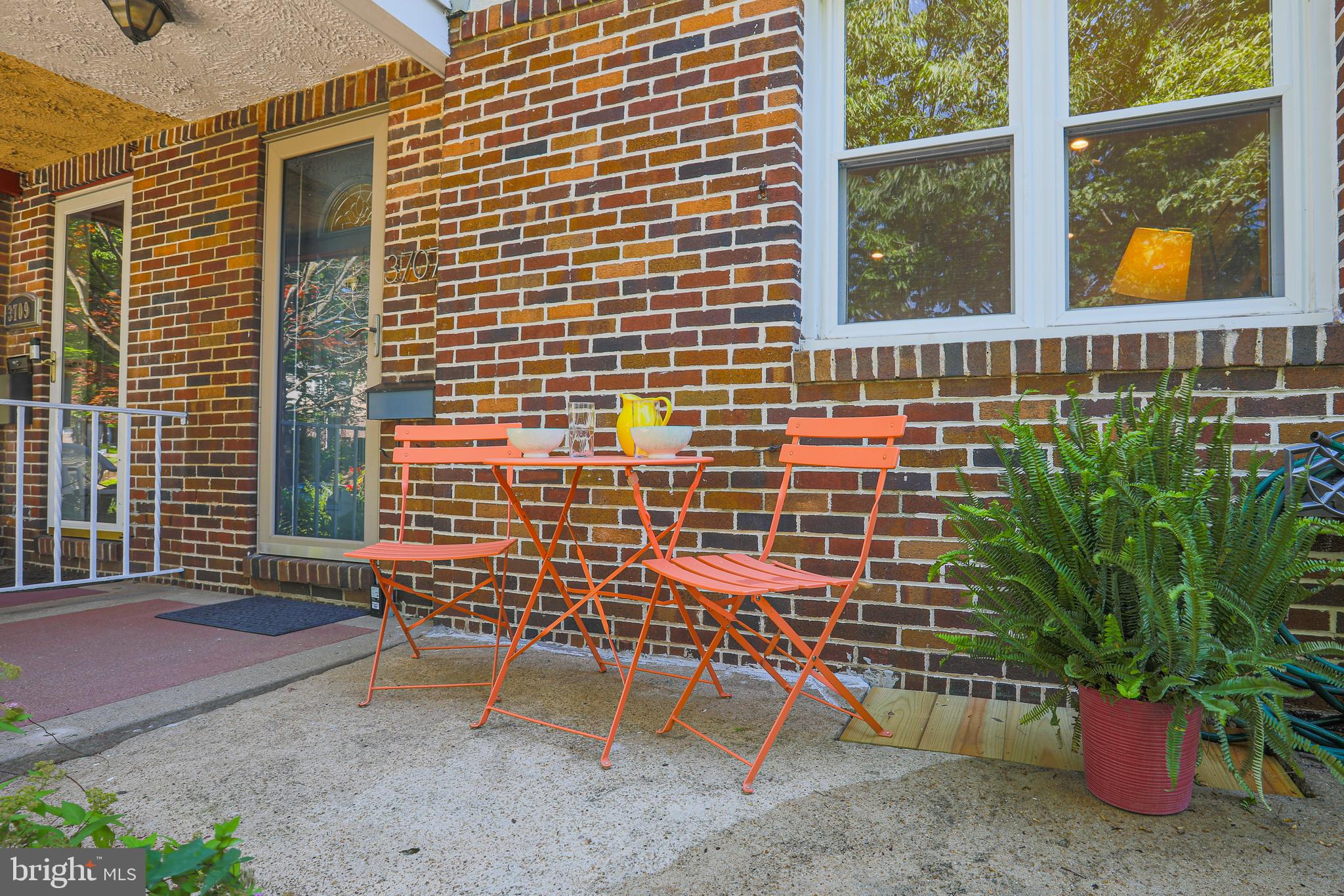 3707 Elkader Road Baltimore, MD 21218 - Photo 4 of 50 Enjoy coffee while chatting with your neighbors.