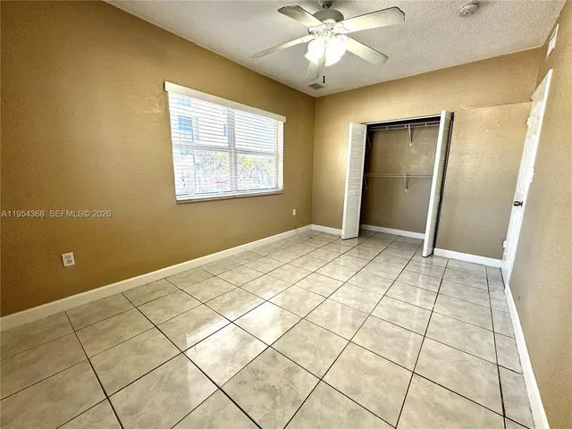 a view of a livingroom with window