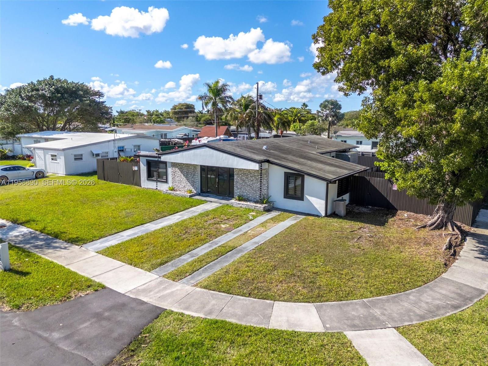 20000 Eagle Nest Road, Unit 1 Cutler Bay, FL 33189 - Photo 2 of 27