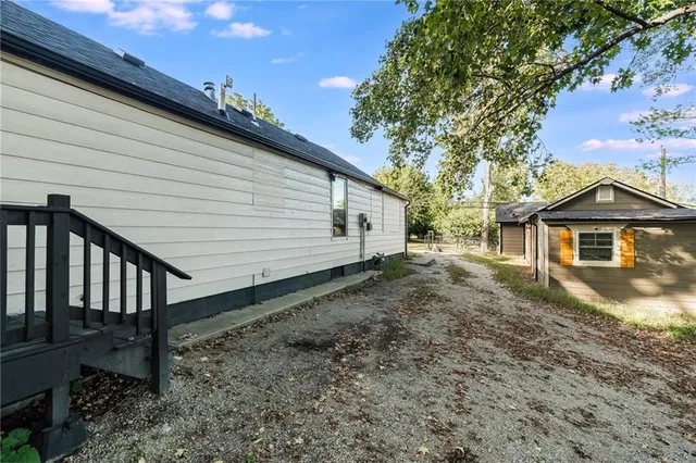 $250,000 | 8810 East Smart Avenue, Independence, MO 64053