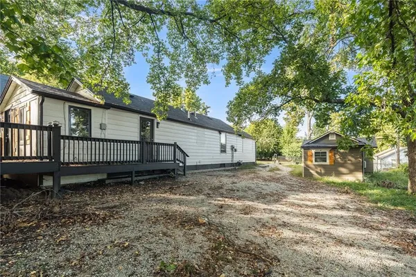 $160,000 | 8810 East Smart Avenue, Independence, MO 64053