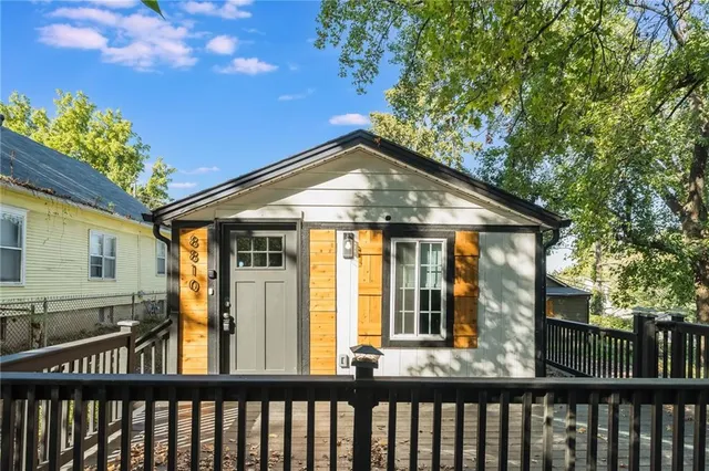 $250,000 | 8810 East Smart Avenue, Independence, MO 64053