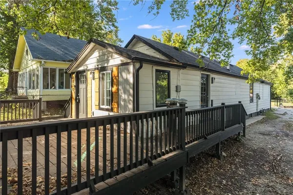 $160,000 | 8810 East Smart Avenue, Independence, MO 64053