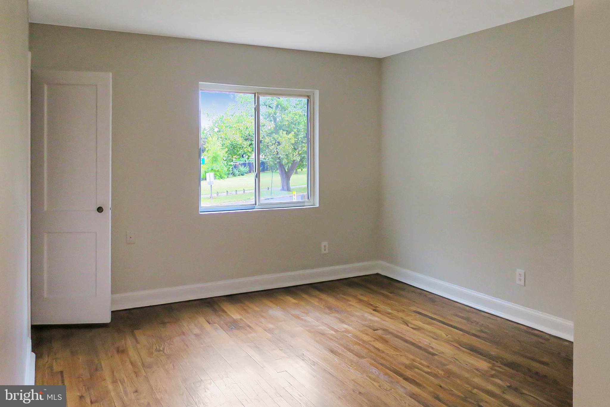 202 Oklahoma Avenue Northeast, Unit 2 Washington, DC 20002 - Photo 4 of 17 Living Room