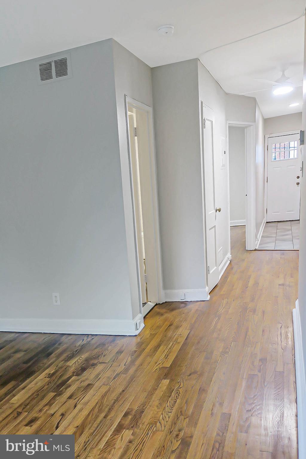 202 Oklahoma Avenue Northeast, Unit 2 Washington, DC 20002 - Photo 10 of 17 Hallway