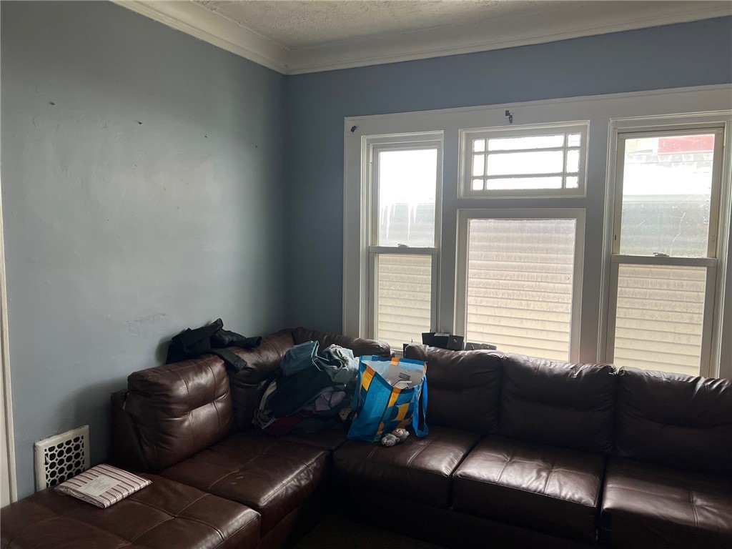 386 Ridgeway Avenue Rochester, NY 14615 - Photo 11 of 21